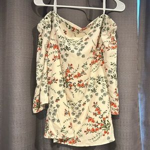 Off the shoulder top. XL. Worn once.